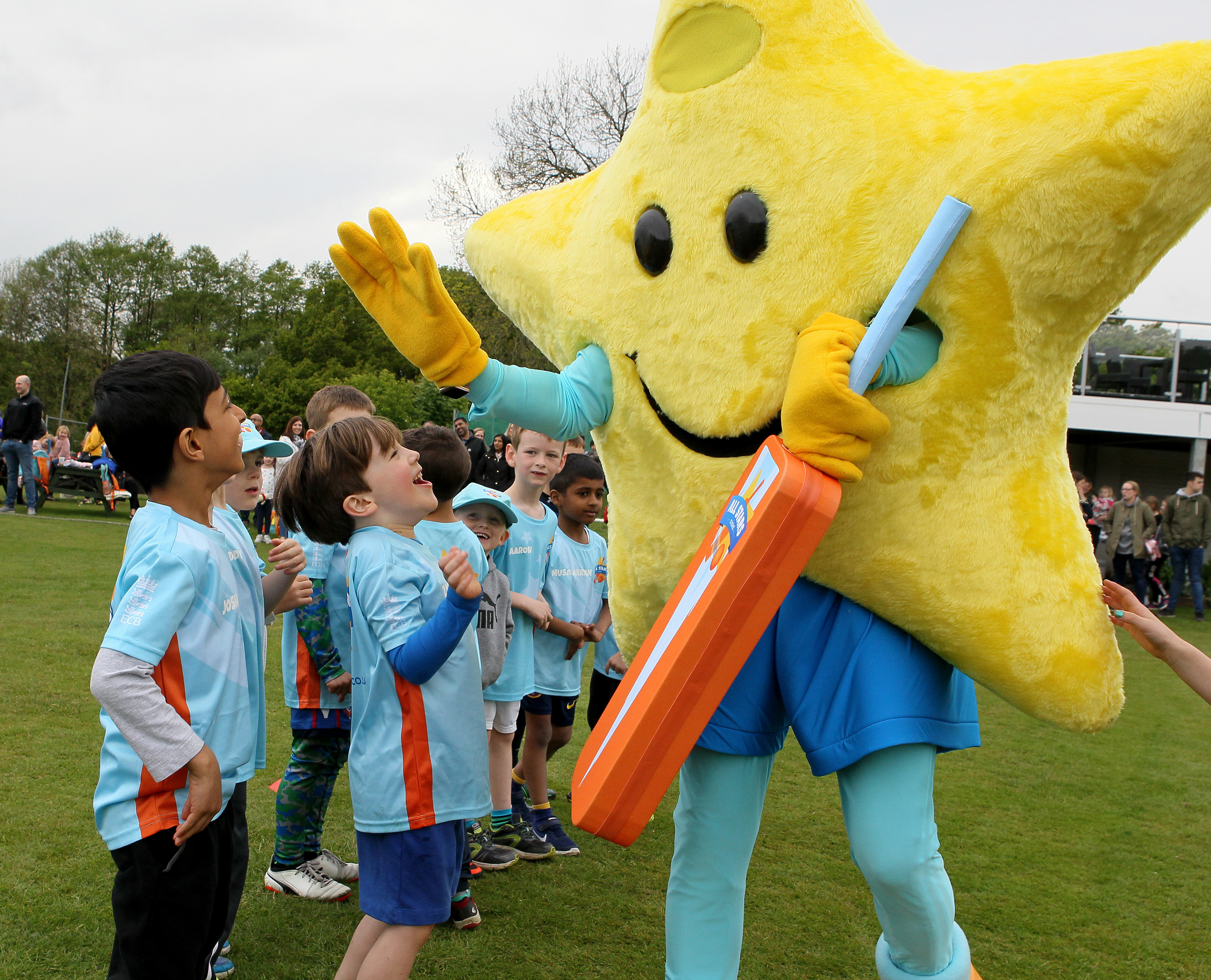 Lancashire S Danny Lamb Kicks Off Summer Of All Stars Cricket At Roe Green